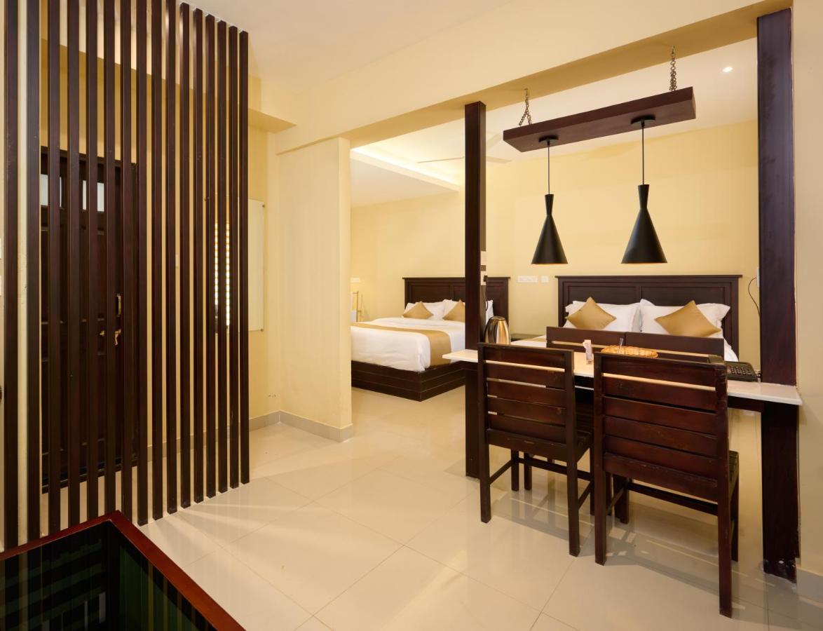 Thekkady Gavi Suites Vandiperiyar Bagian luar foto